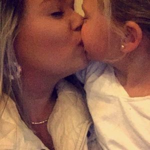 Meet your Posher, Kara